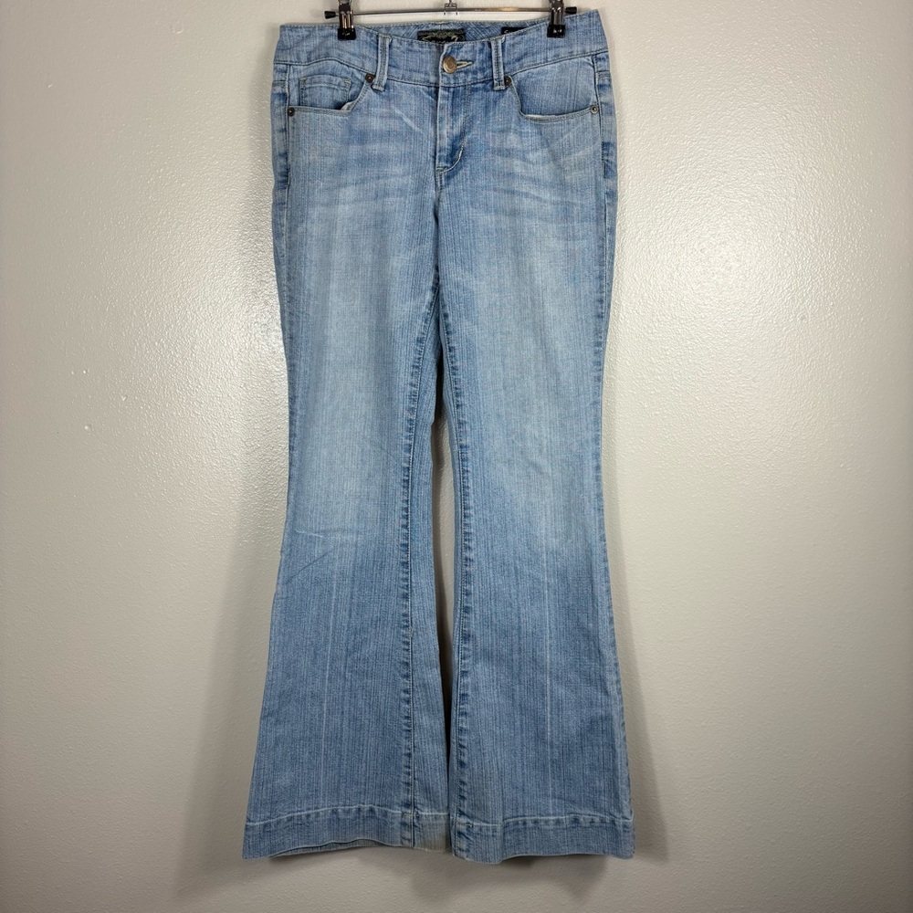 Seven7 Sexy Flare Jeans - Picture 2 of 6